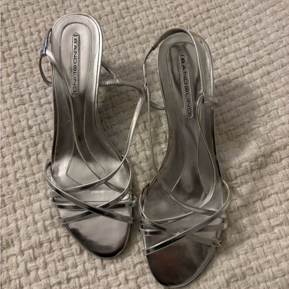 Bandolino Women's Metallic Silver Heels